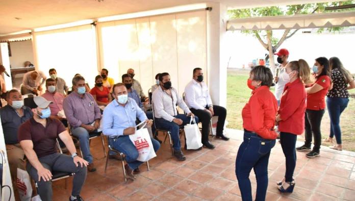 Se reúne Bella con empresarios Se reúne Bella con empresarios