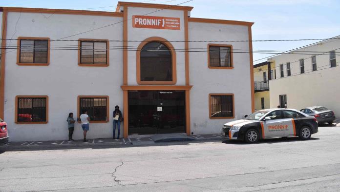 Mirará a su hija por video llamada Mirará a su hija por video llamada