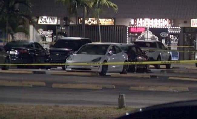 Reportan 2 muertos y 20 heridos durante una balacera en Miami Reportan 2 muertos y 20 heridos durante una balacera en Miami