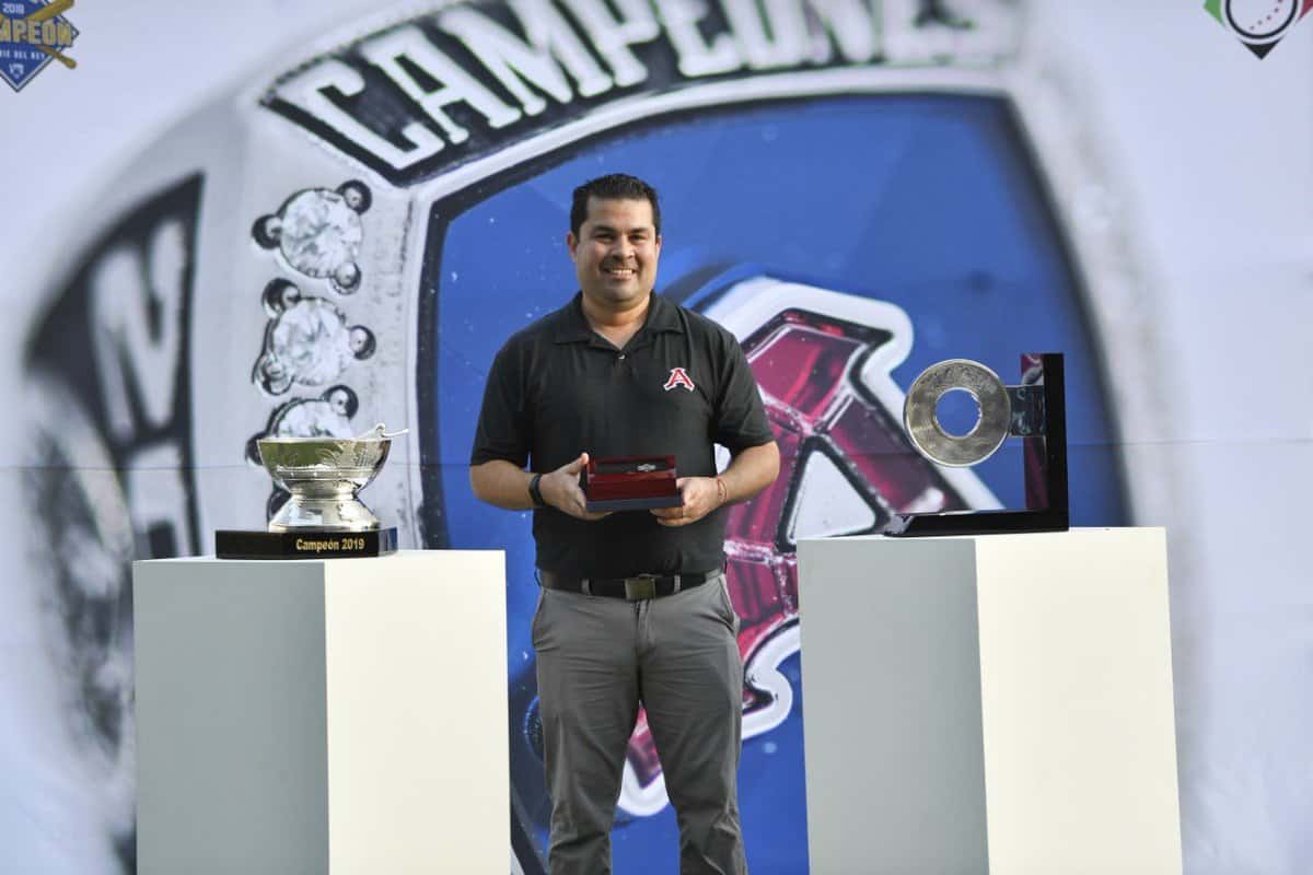 Director Deportivo Lic. José Meléndez, la mente maestra de Acero