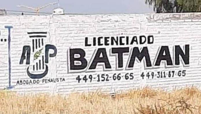 En Aguascalientes, Batman te ayuda con tus problemas legales