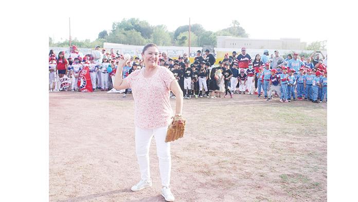 Sabinas: Impulsa Diana beisbol infantil