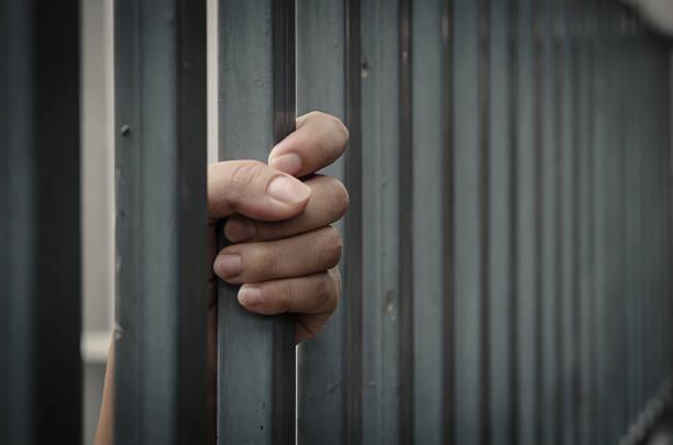 Condenan a 30 años de cárcel a mujer por sufrir aborto involuntario