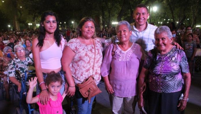 San Buenaventura: Felicita Hugo a las madres