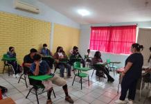 Realizan platicas de planificación familiar en Río Escondido