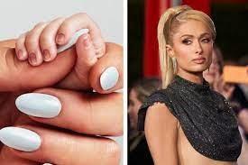 Paris Hilton da la bienvenida a su primer bebé Paris Hilton da la bienvenida a su primer bebé