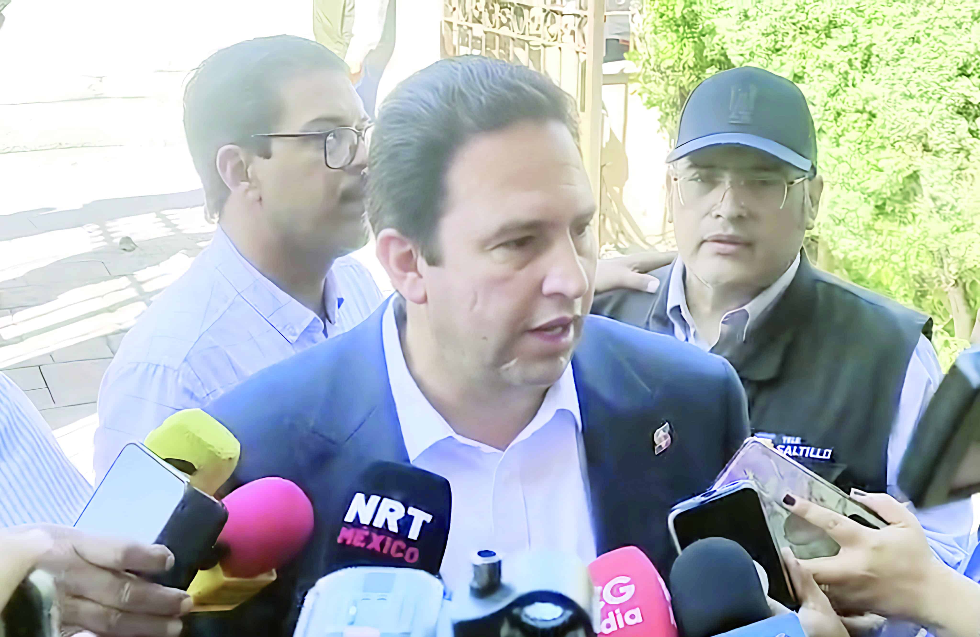 Apag&oacute;n en Saltillo deja sin agua a miles de habitantes