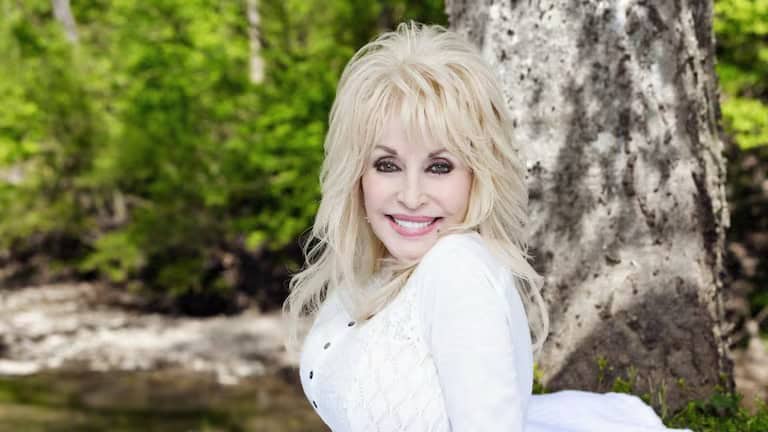 Dolly Parton fallece a los 80 a&ntilde;os: luto en el entretenimiento