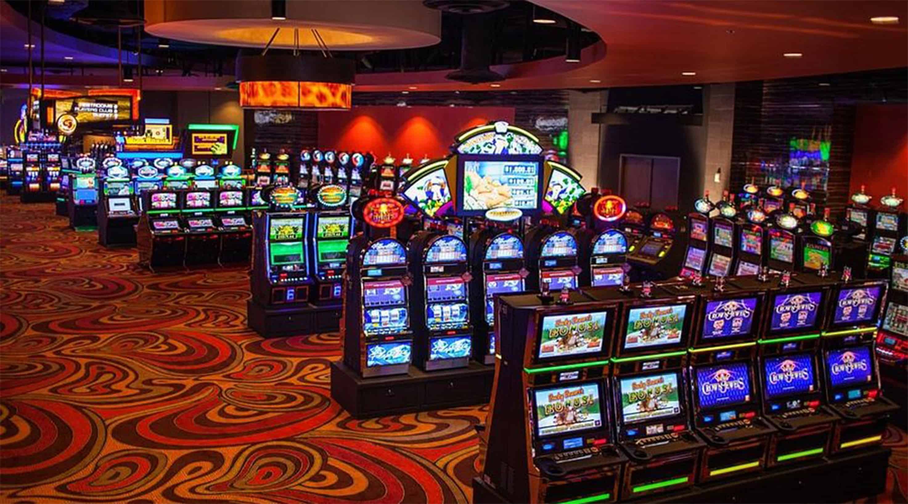 Hombre de 48 a&ntilde;os pierde su sueldo en casino de Eagle Pass e intenta quitarse la vida