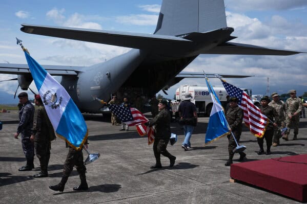Henry S&aacute;enz confirma compra de armas en Guatemala para combatir narcotr&aacute;fico
