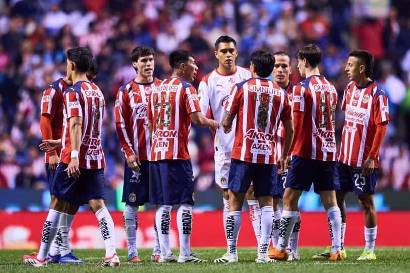 Gabriel Milito y las Chivas buscan liderato ante Quer&eacute;taro este s&aacute;bado