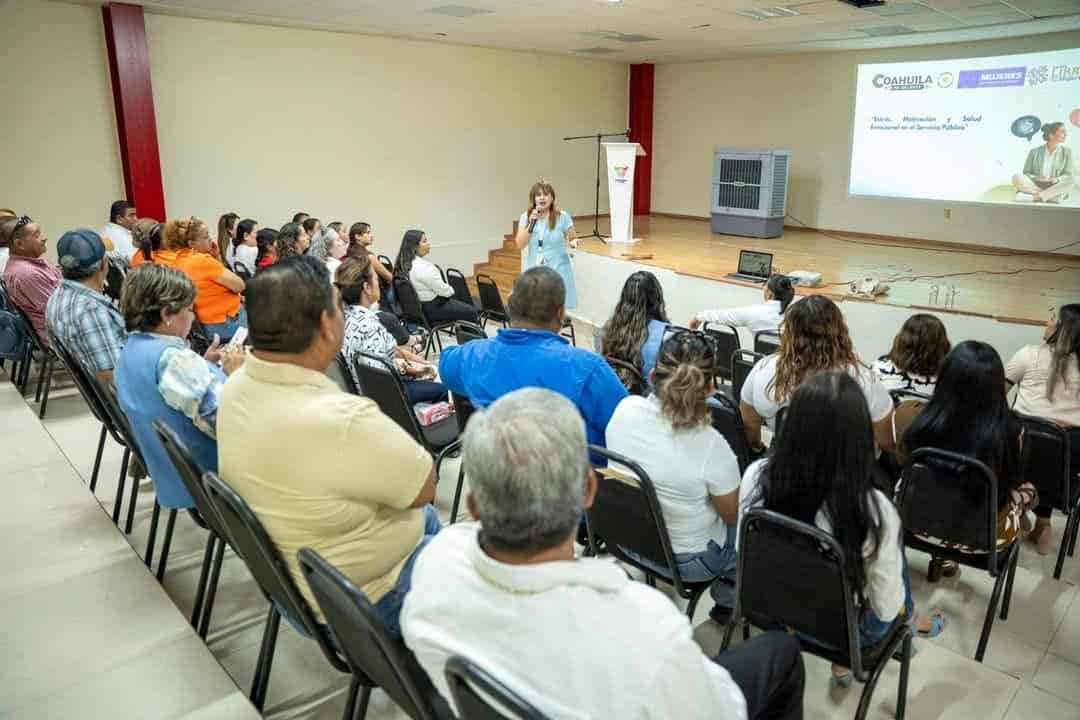 Gobierno Municipal de Castaños capacita a su personal en bienestar