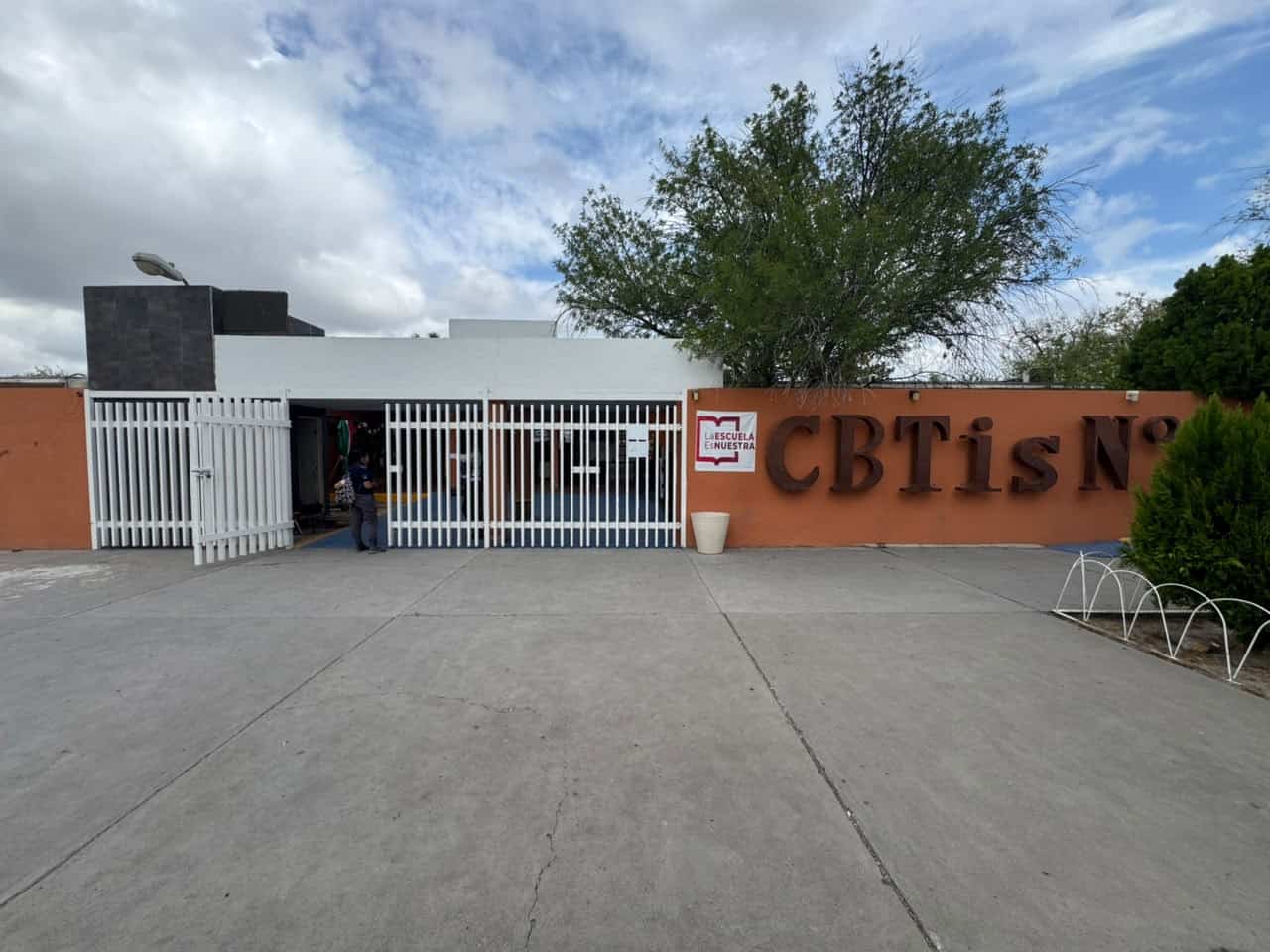 Piden a padres reforzar prevenci&oacute;n tras ataque en secundaria de Torre&oacute;n