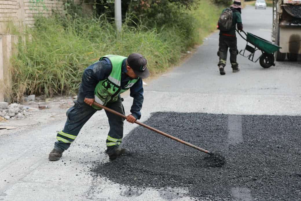 Mantiene Saltillo obras de bacheo permanente