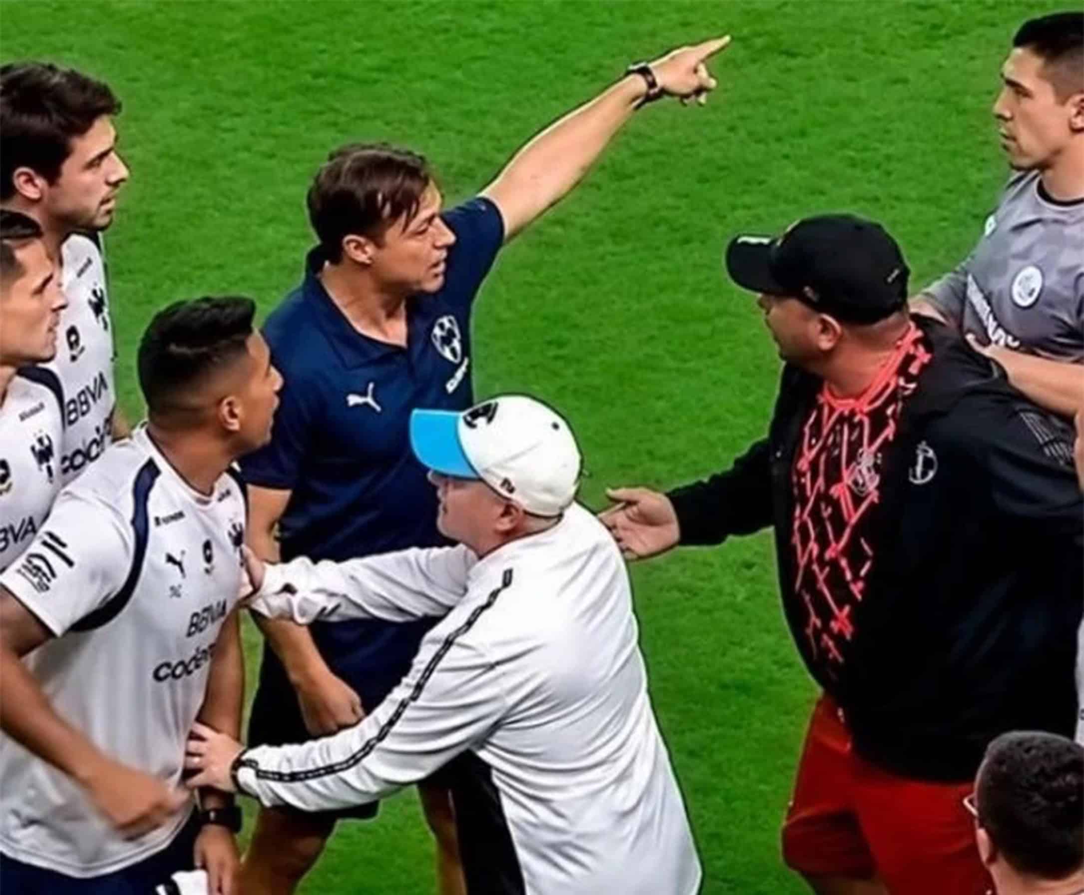 Mohamed y Almeyda se encienden en amistoso entre Rayados y Toluca