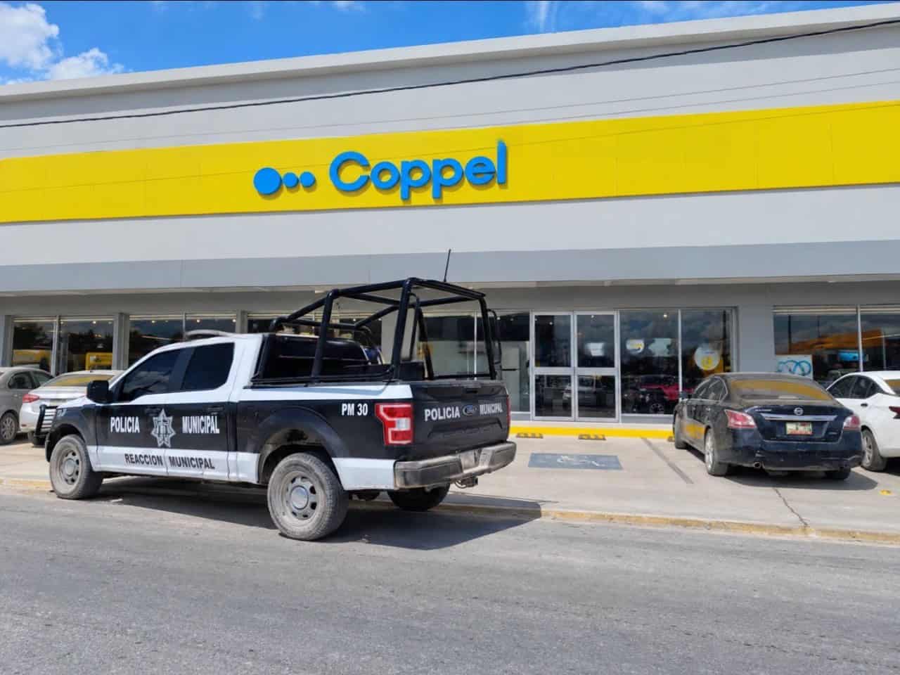 Detienen a hombre tras presunto robo de una bocina en tienda de Nava