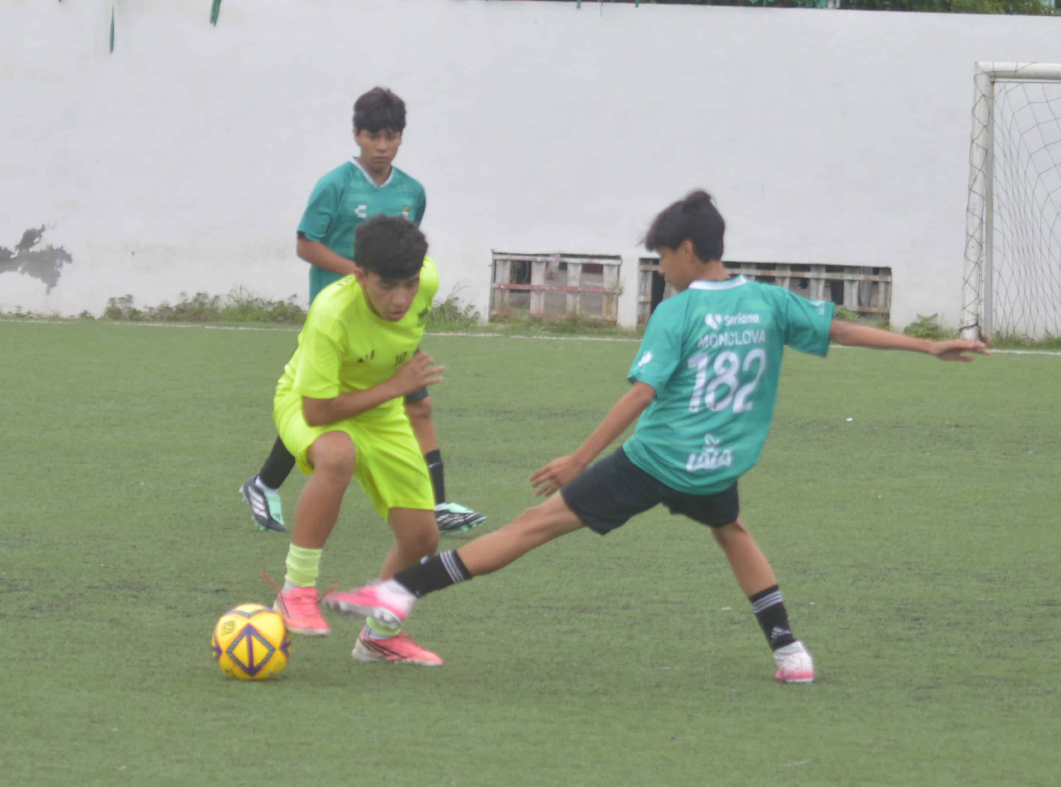 Academia Santos Monclova se lleva la victoria ante Liga Elite Frontera