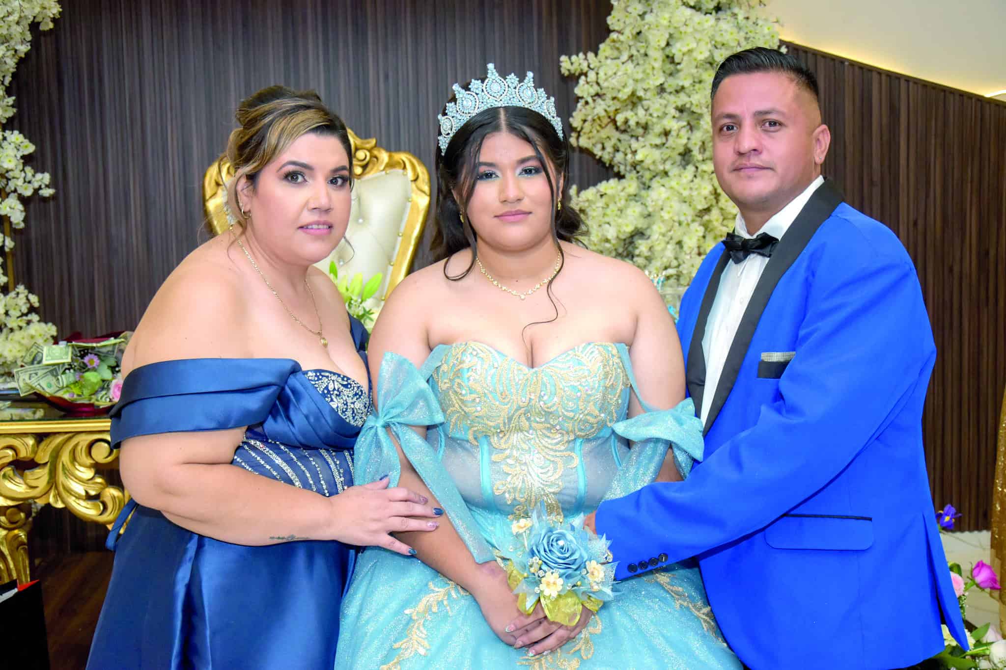 Emotiva ceremonia religiosa marca los XV a&ntilde;os de Fernanda Danna&eacute; Rivera
