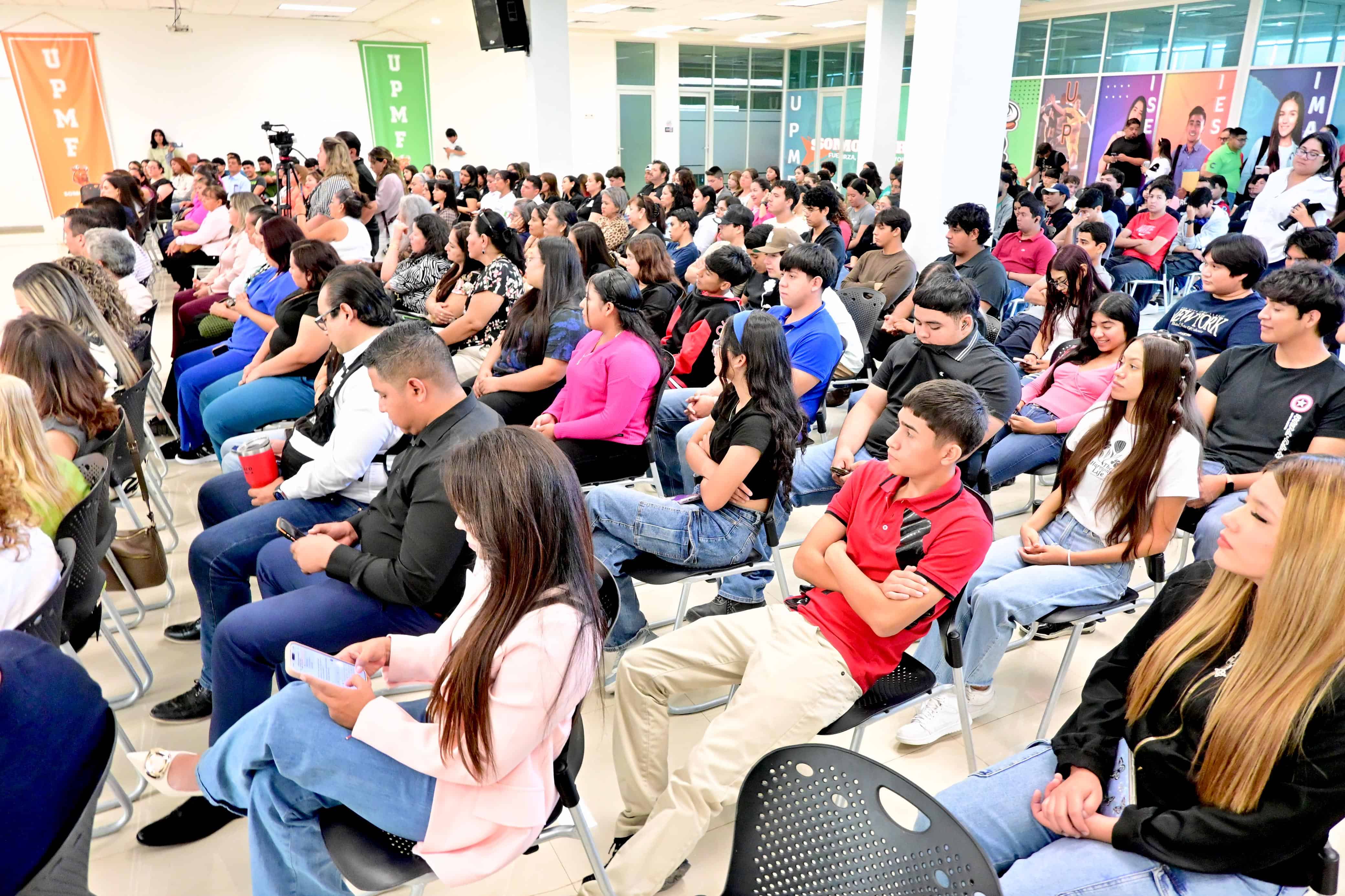 Sari comparte su experiencia para impulsar la participaci&oacute;n de m&aacute;s mujeres