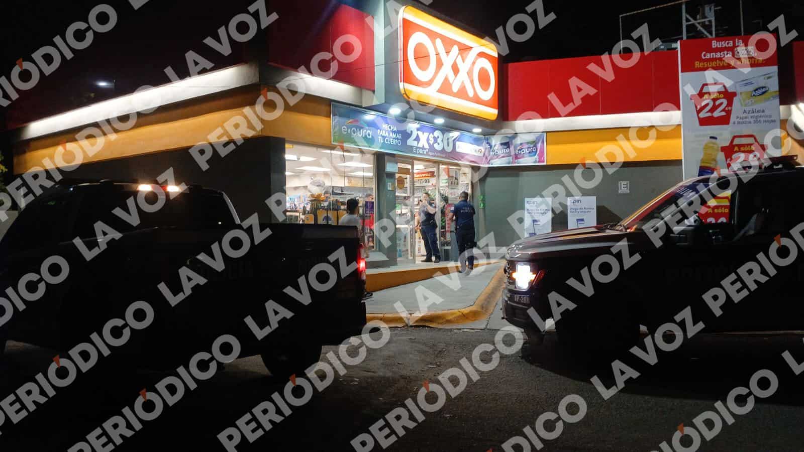 Hombre armado asalta tienda en Monclova