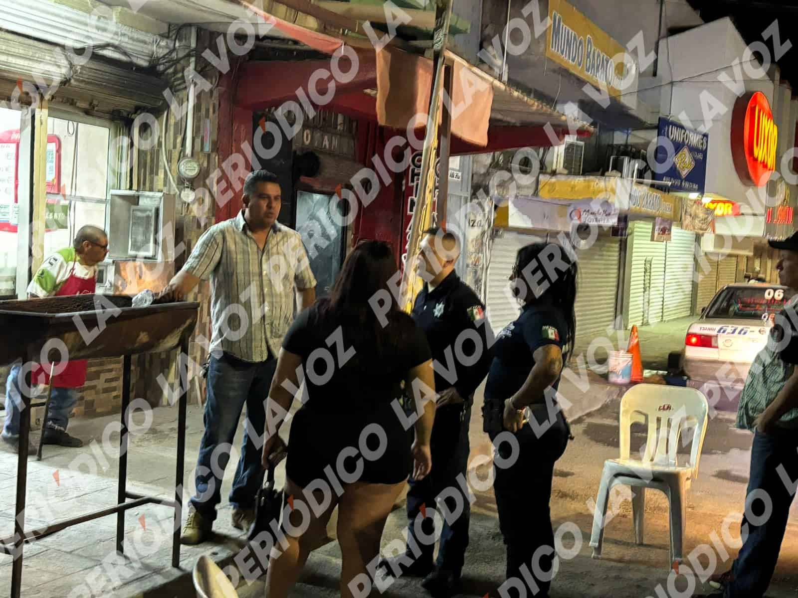 Conflicto laboral en Monclova: mujer reclama su celular en bar