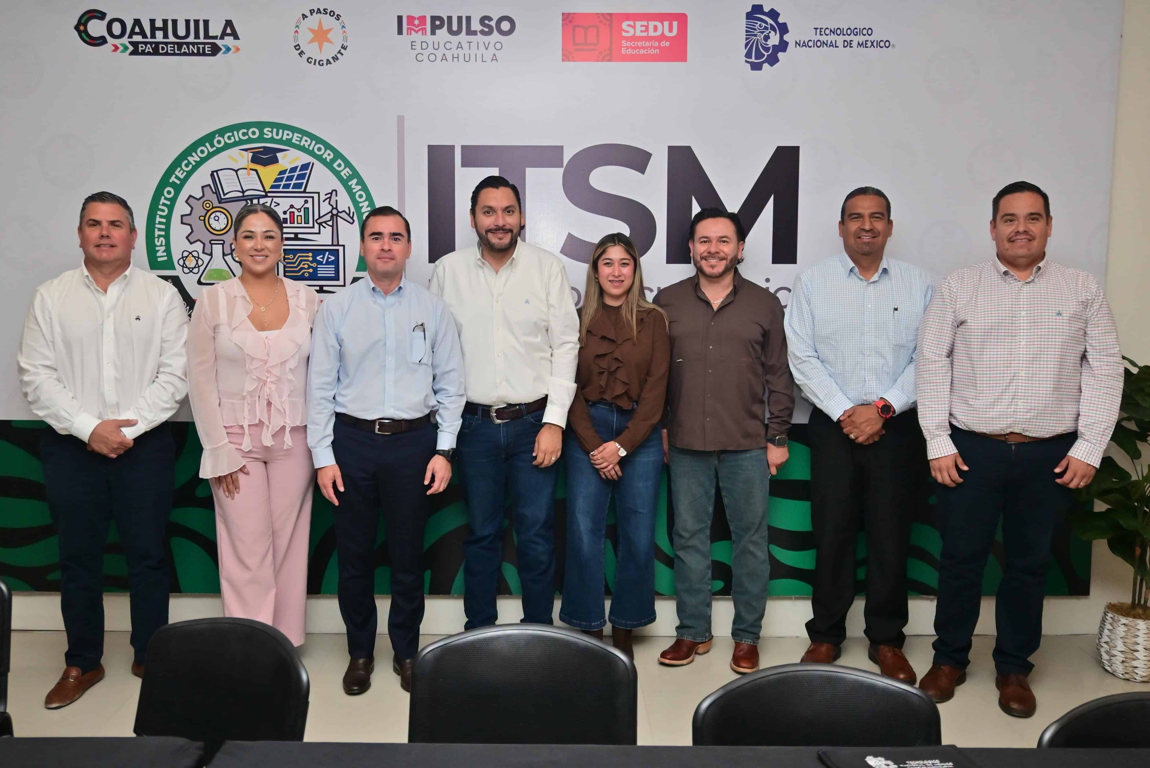 Carlos Villarreal presenta laboratorio de semiconductores en Monclova
