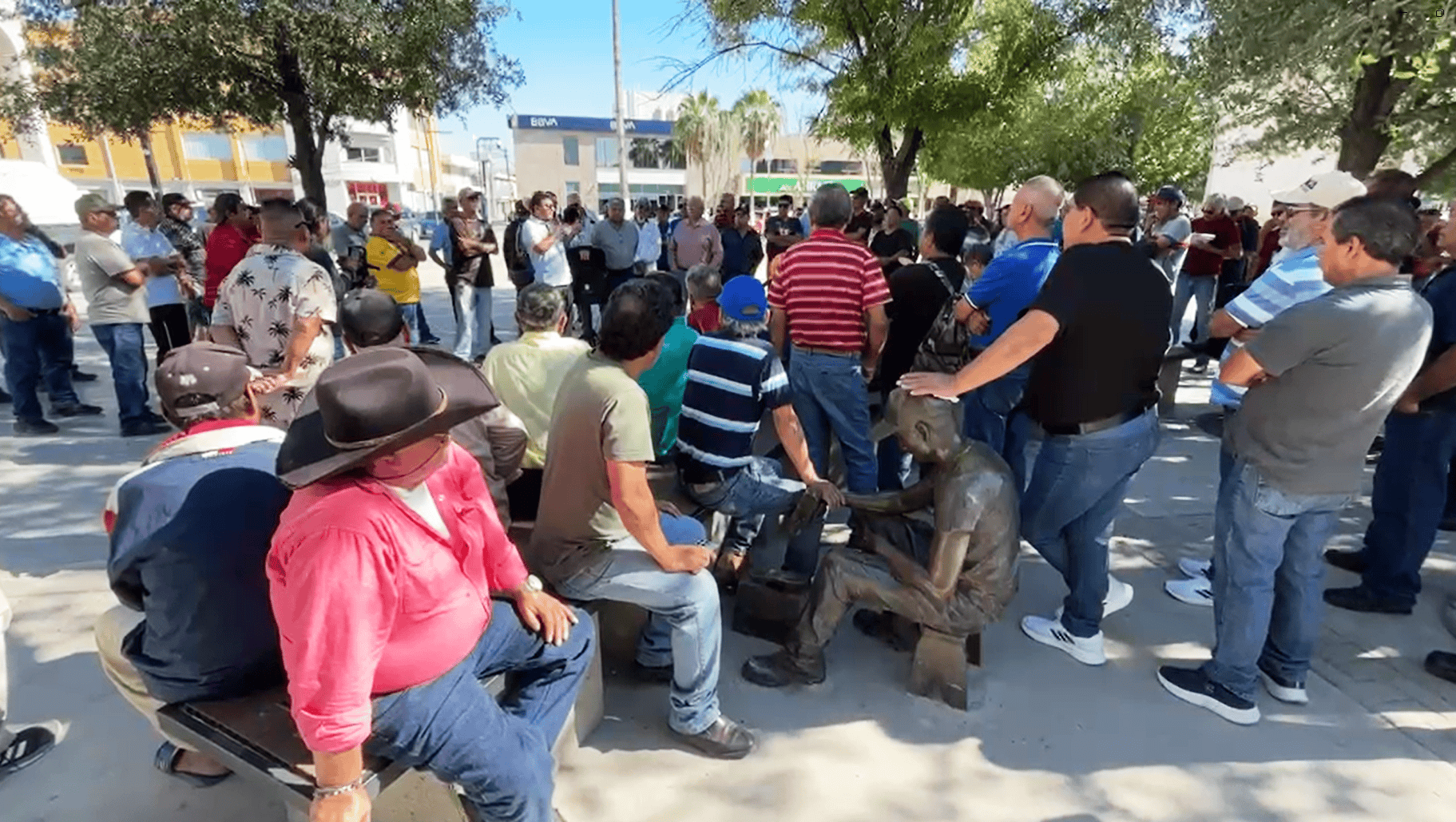Ex trabajadores de AHMSA luchan por liquidaciones