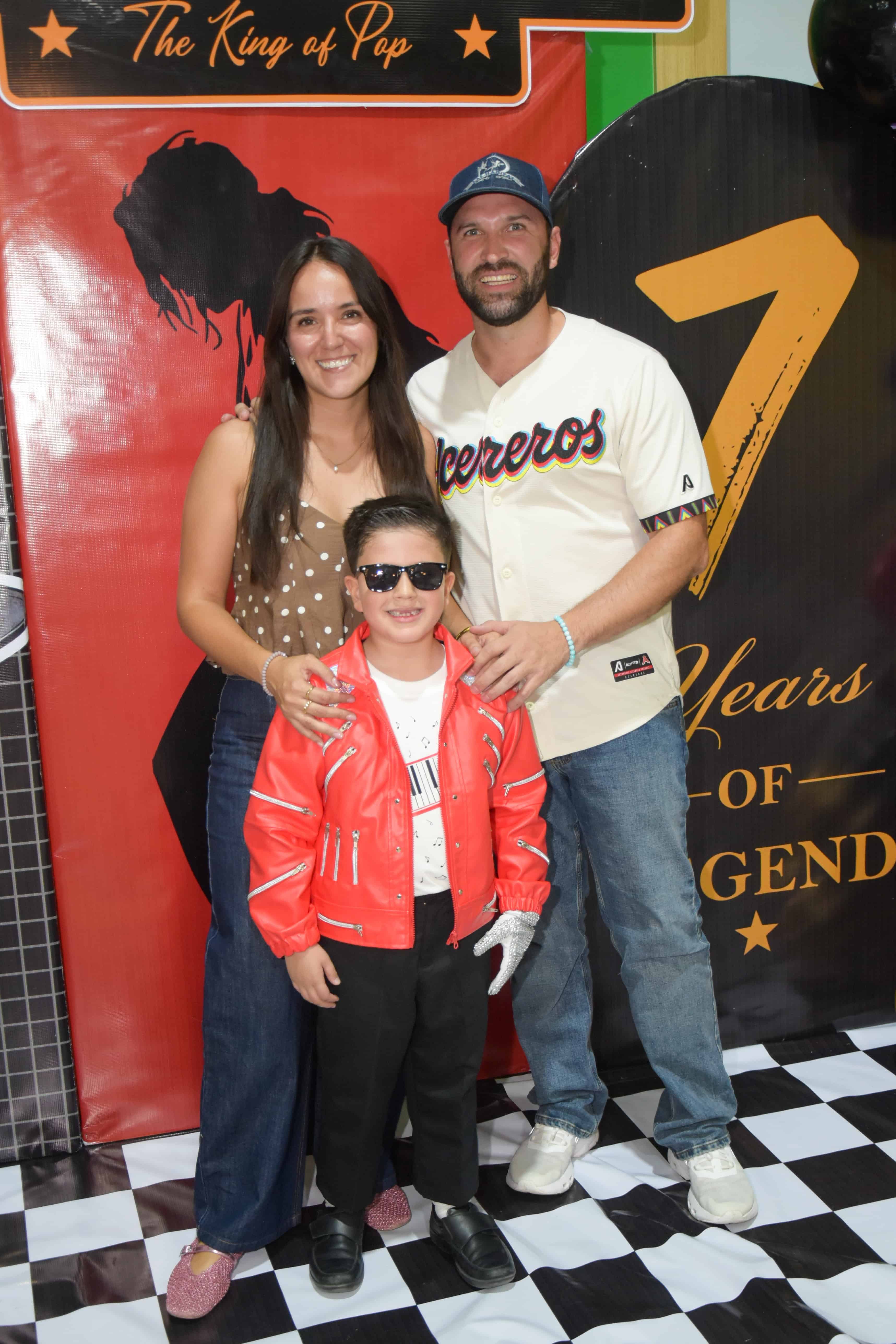 Juan Daniel Reyes celebra su s&eacute;ptimo cumplea&ntilde;os con familiares y amigos