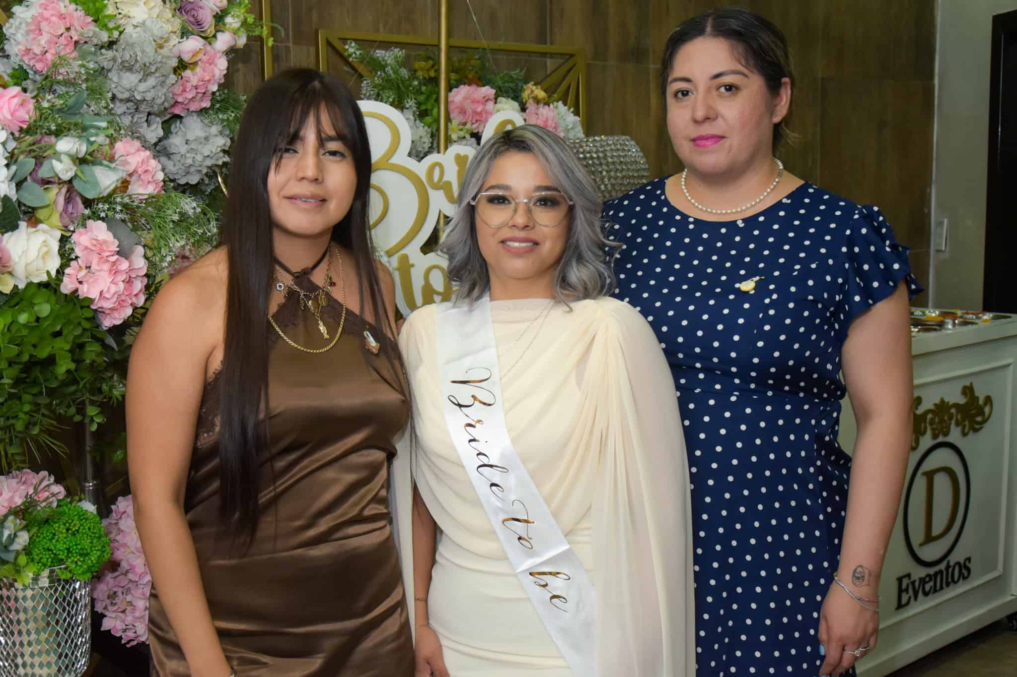 Isabel Cortez celebra su despedida de soltera en compa&ntilde;&iacute;a de familiares