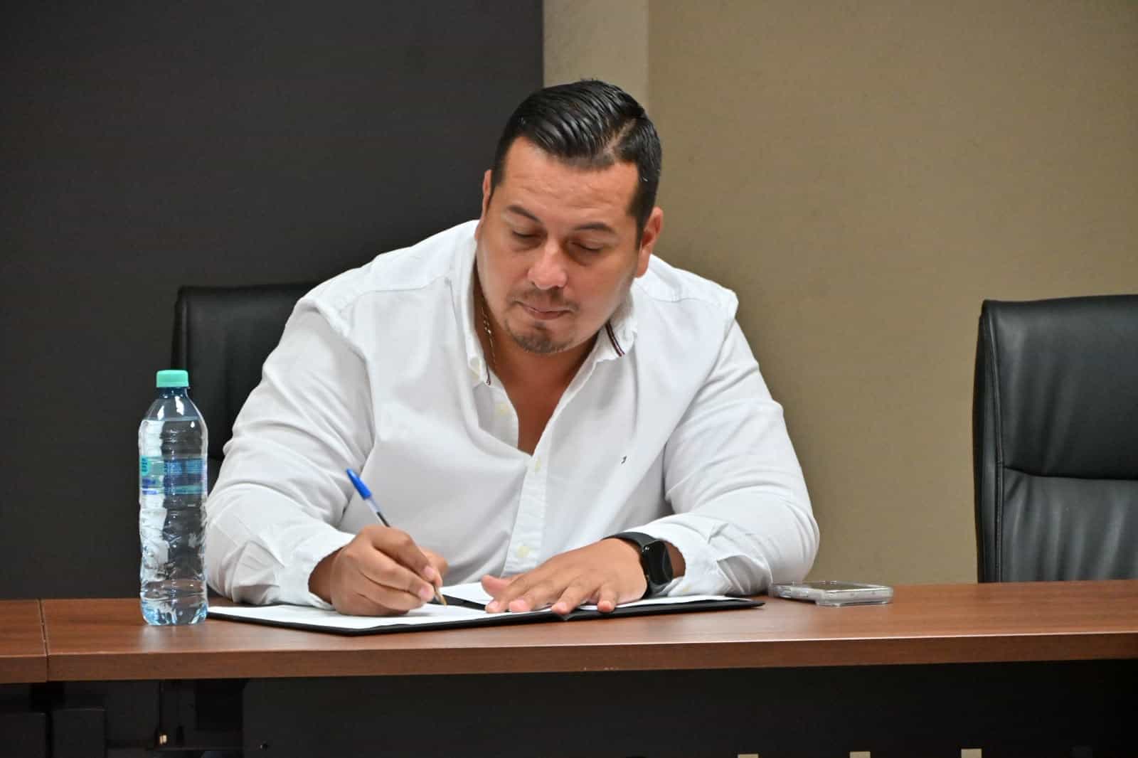 San Buenaventura firma convenio educativo con Universidad Vizcaya