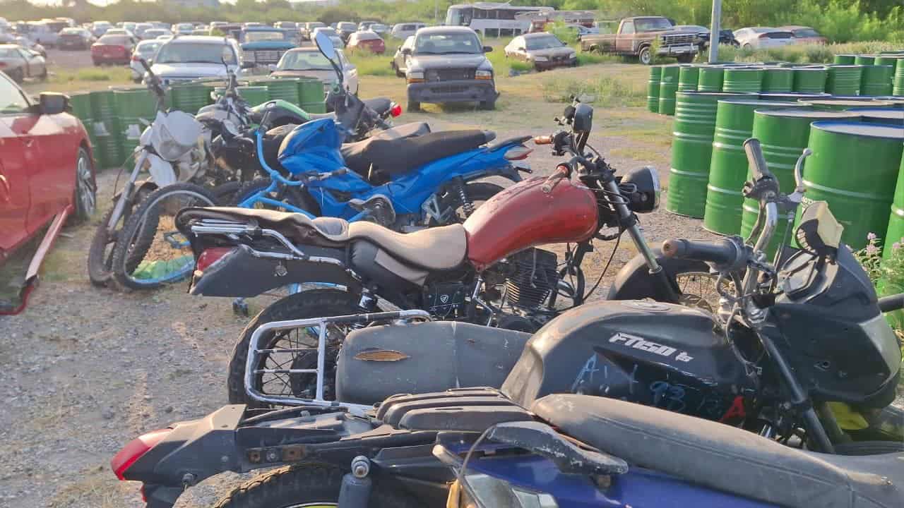 Monclova eval&uacute;a veh&iacute;culos en desuso