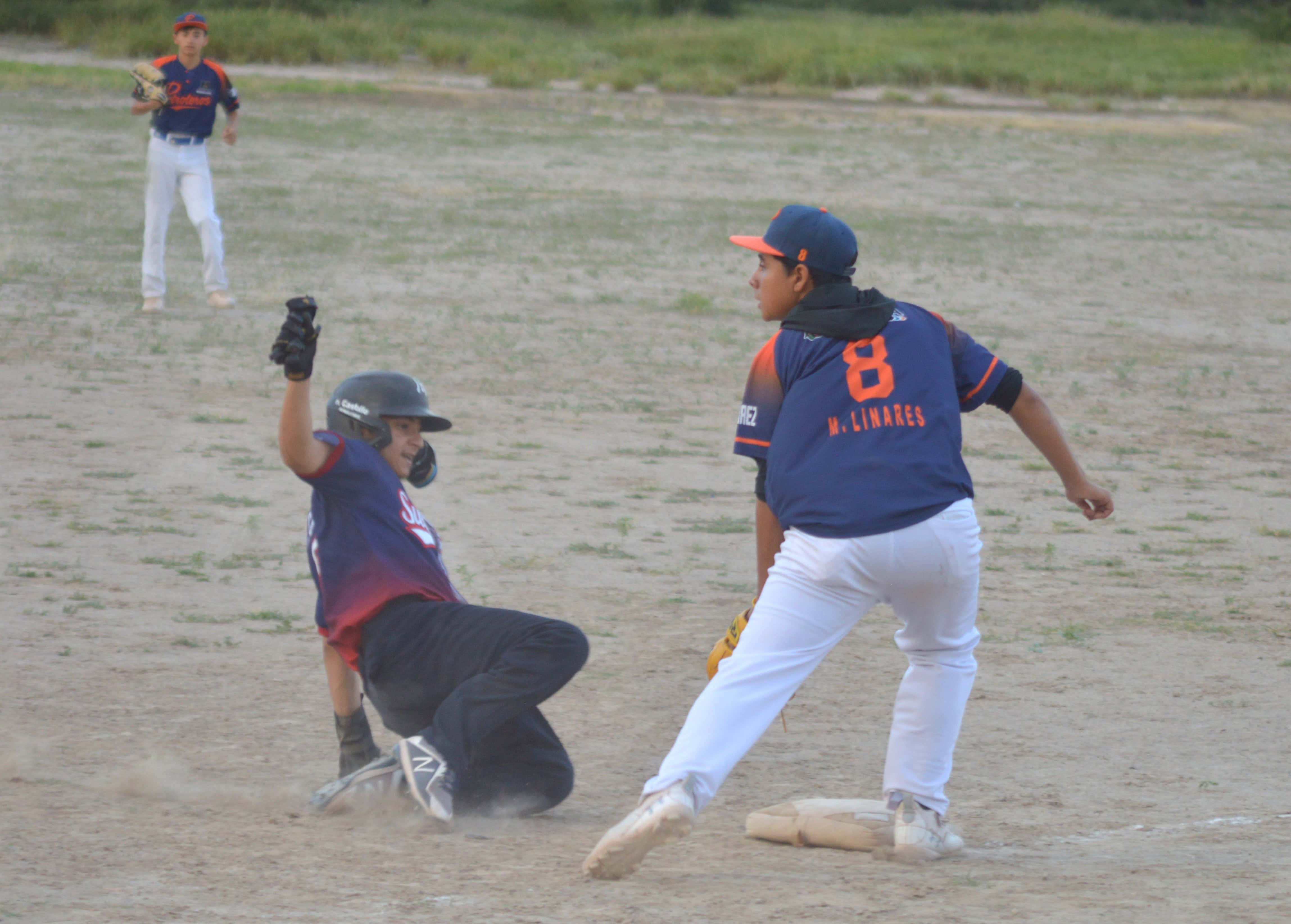 Dante Morales impulsa a Petroleros B a la victoria sobre Sultanes