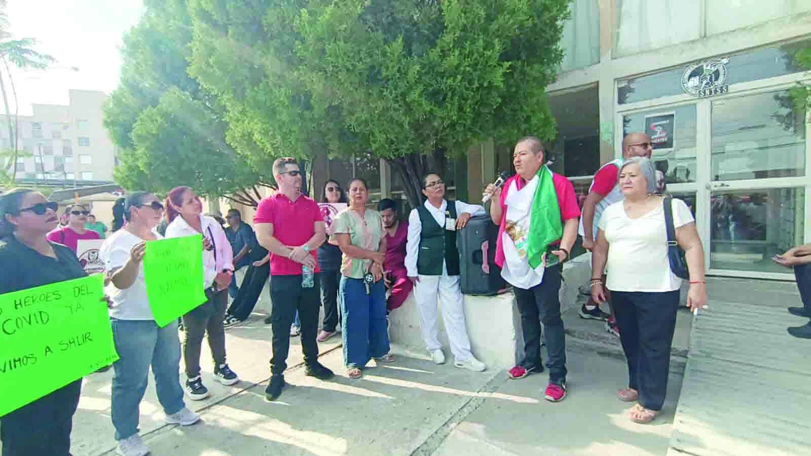 Rechazan aumento empleados del IMSS
