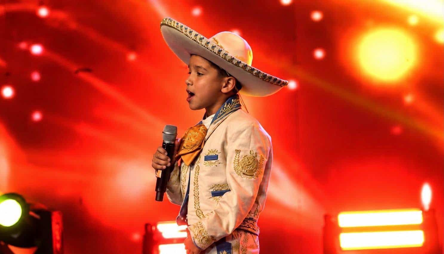 Ángel obtuvo el segundo lugar en la categoría de canto infantil en Saltillo.