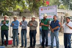 Arranca Piso Firme en Villa Unión; esperan que llegue a más familias Arranca Piso Firme en Villa Unión; esperan que llegue a más familias