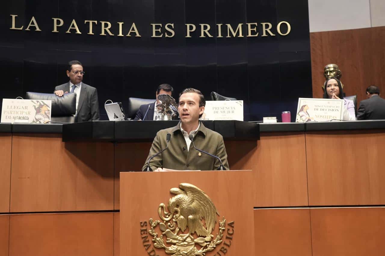 Gabriel Elizondo Pérez defiende empleos al votar contra reforma Ley Aduanera en Coahuila