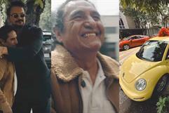 Ricardo Arjona conmueve al regalarle un auto a un taxista mexicano que lo acompañó en 12 giras