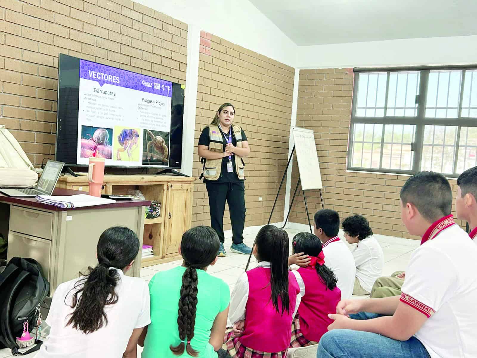 Dr. Carlos Jim&eacute;nez Villarreal obtiene 90 puntos en salud en Sabinas
