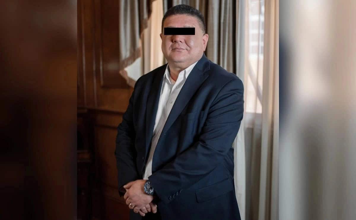 FGR arresta a César Jáuregui por presunta traición a la patria tras audiencia en Chihuahua FGR arresta a César Jáuregui por presunta traición a la patria tras audiencia en Chihuahua