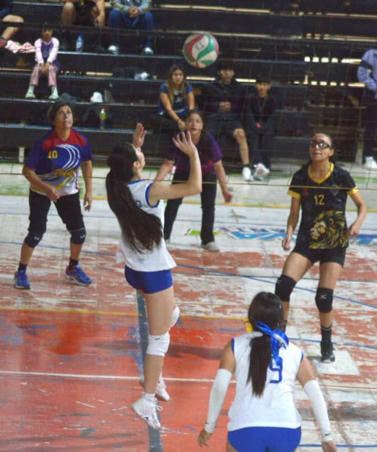 Leonas se coronan campeonas en la Liga de Voleibol Rangelitos