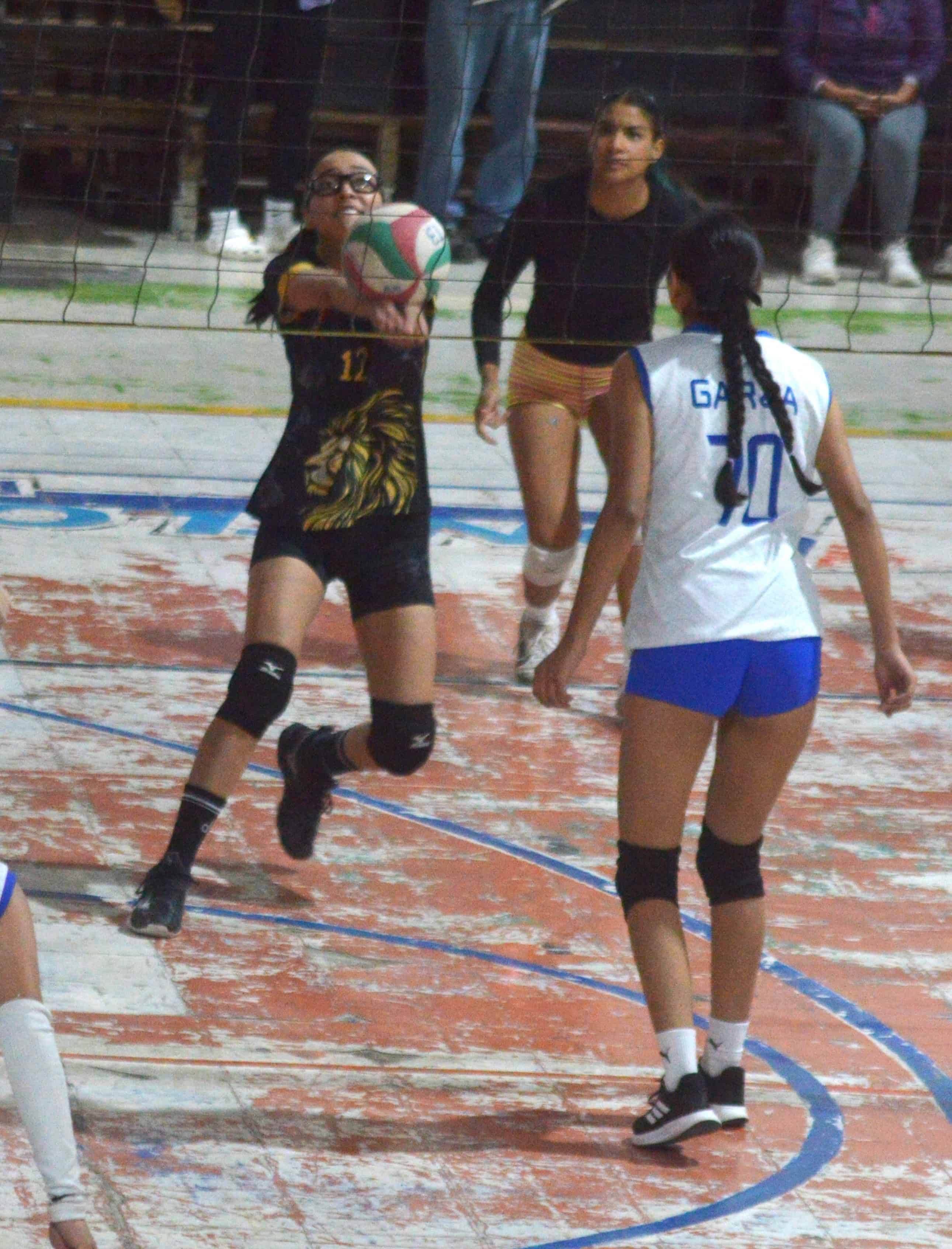 Leonas se coronan campeonas en la Liga de Voleibol Rangelitos