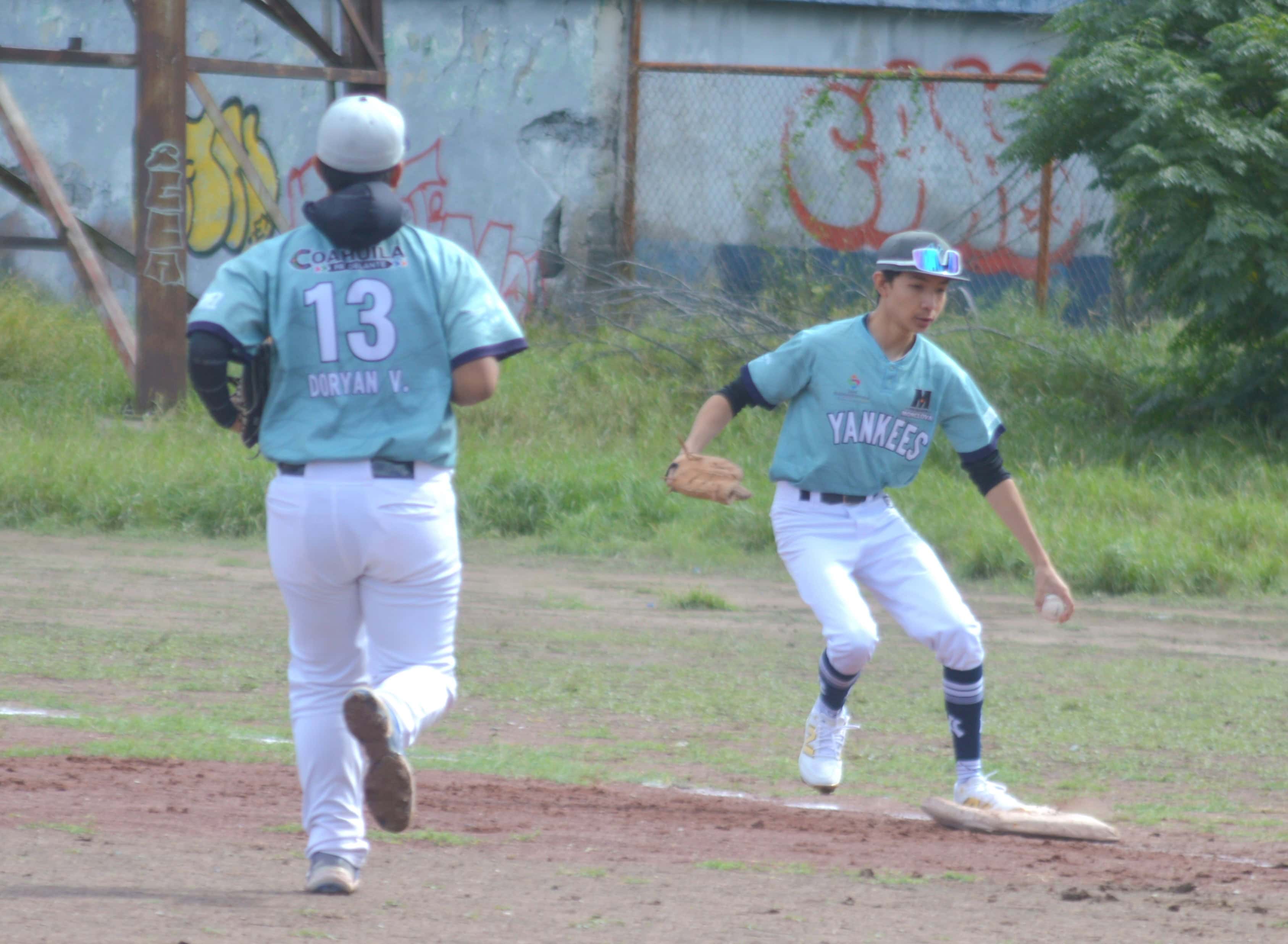 Gigantes AHMSA vencen a Yankees por 5-3 en emocionante partido