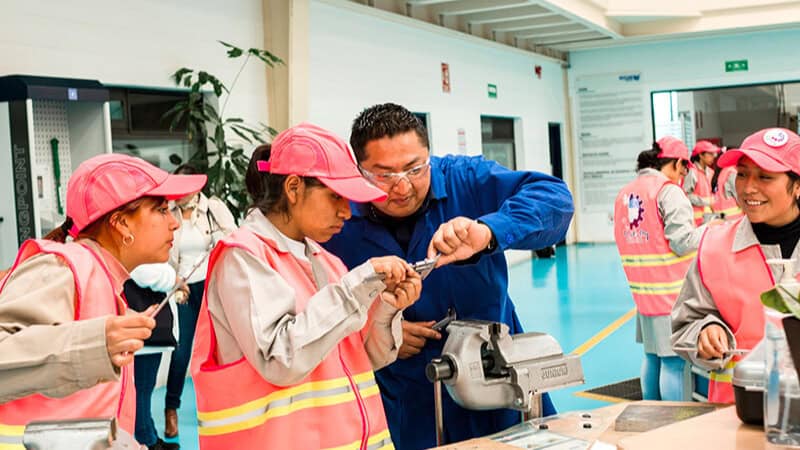 Emanuel Garza Fishburn destaca educaci&oacute;n dual en Coahuila: m&aacute;s de 1400 estudiantes