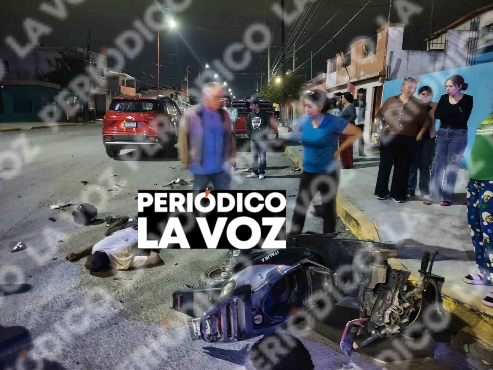 El motociclista fue trasladado de urgencia a un hospital de Monclova tras el accidente registrado en Frontera.