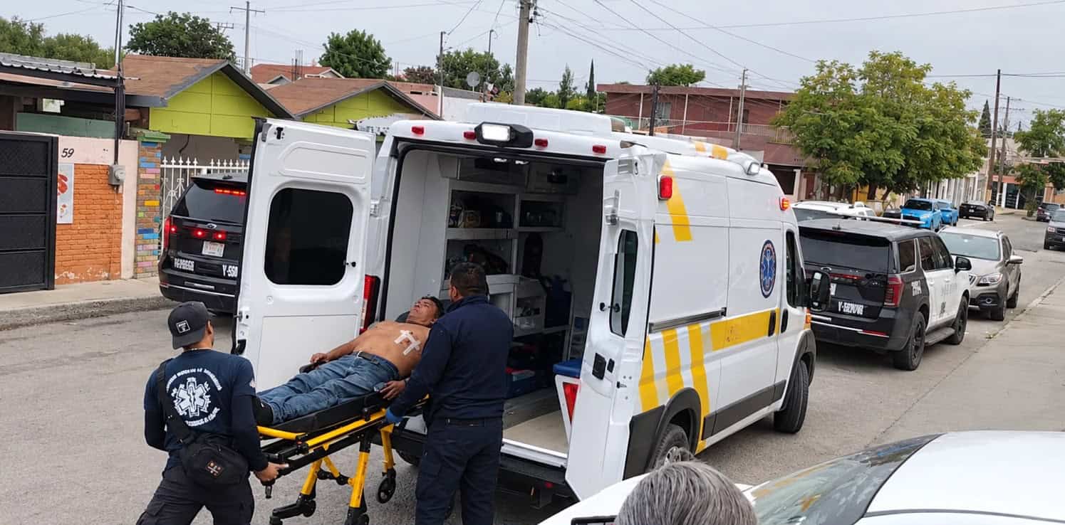 Acuchillan a adulto mayor para robar en su casa