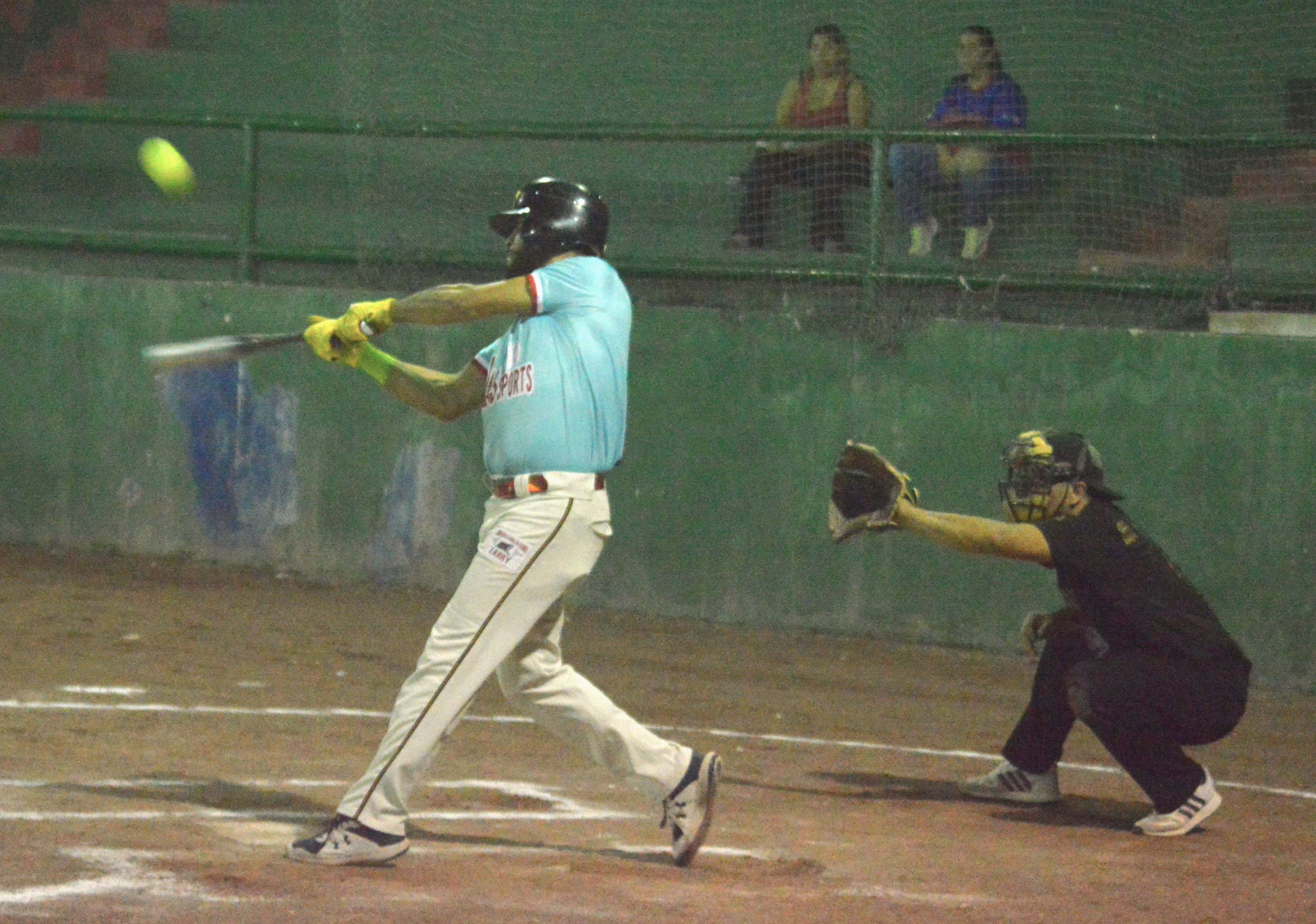 Cevichalos se impone a Mean Machine: victoria en playoffs de softbol