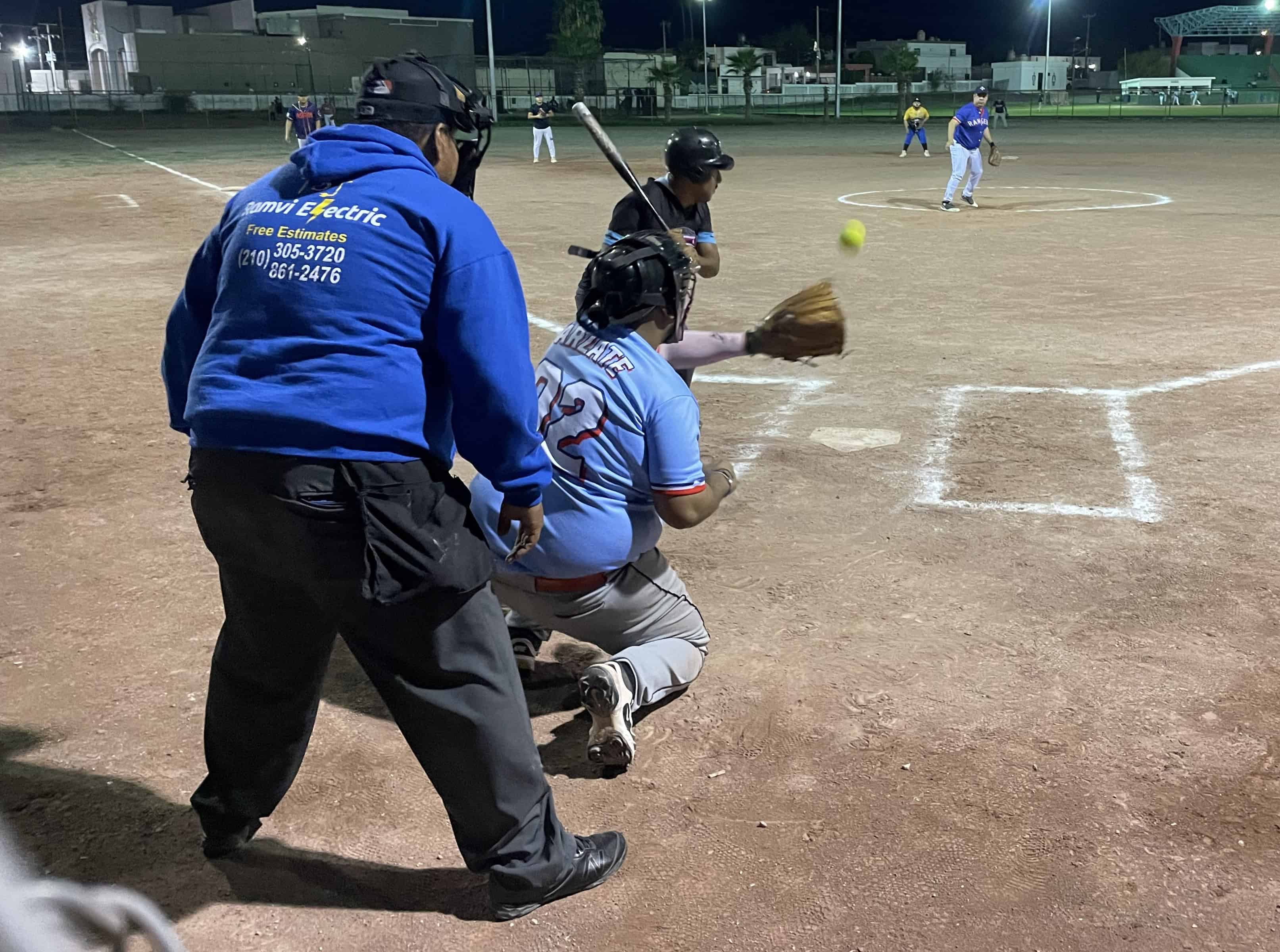 Brothers vencen a Rangers en Monclova: triunfo en softbol