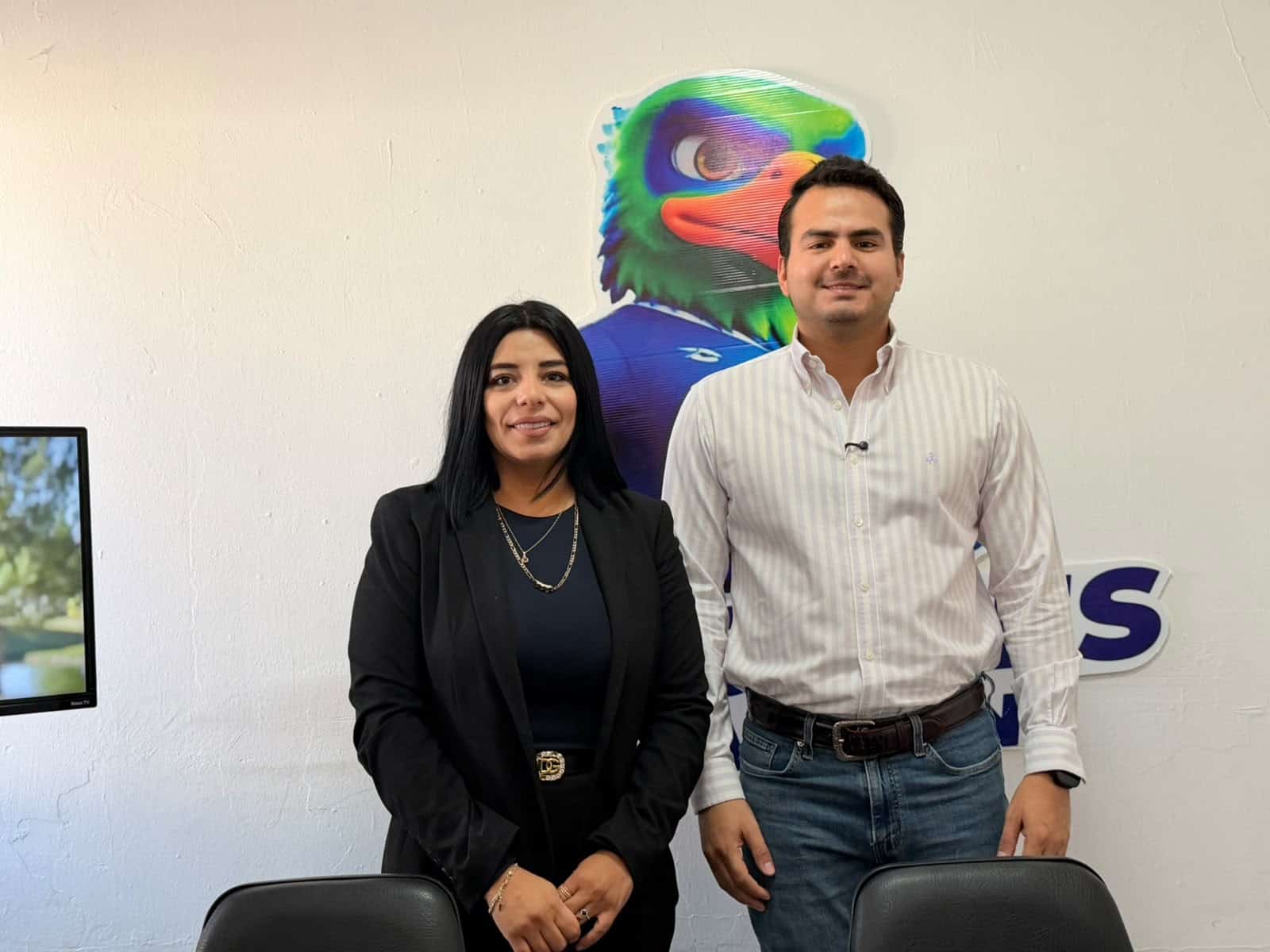 Cecilia Vallejo firma convenio en CEUC Sabinas para impulsar educaci&oacute;n