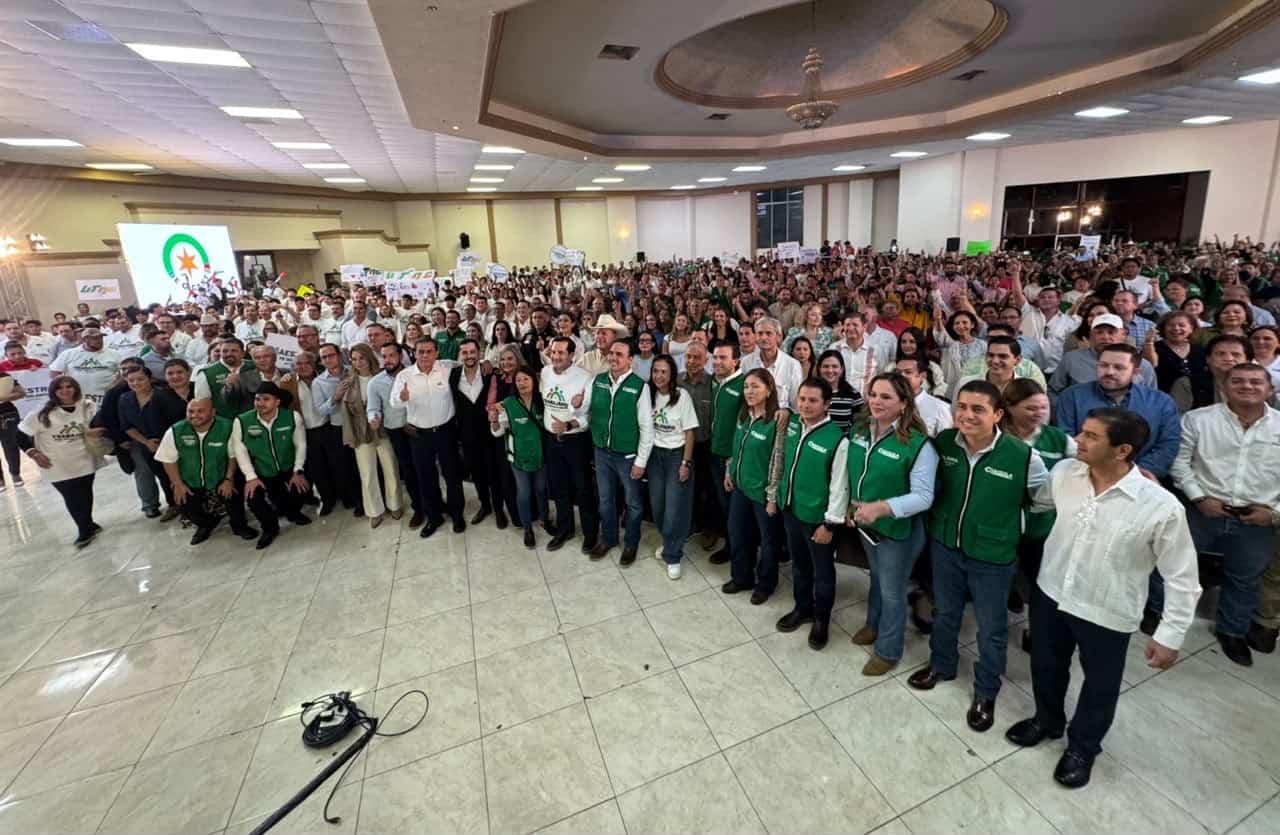 El gobernador Manolo Jiménez Salinas anunció una inversión de 312 millones de pesos para Piedras Negras, mediante los programas En Equipo Le Entramos y Trabajando por Piedras Negras.