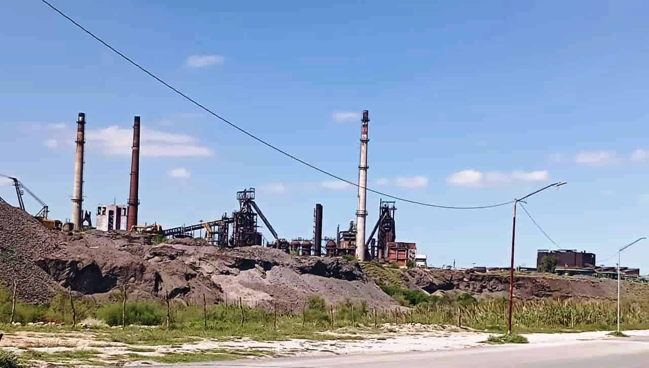 Piden obreros adelanto de terminación laboral en AHMSA Piden obreros adelanto de terminación laboral en AHMSA